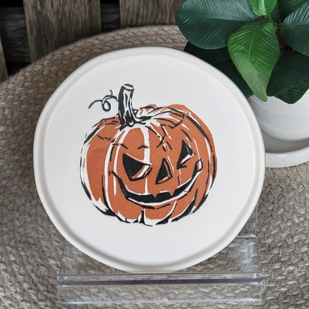 Carved Pumpkin THRESHOLD 6